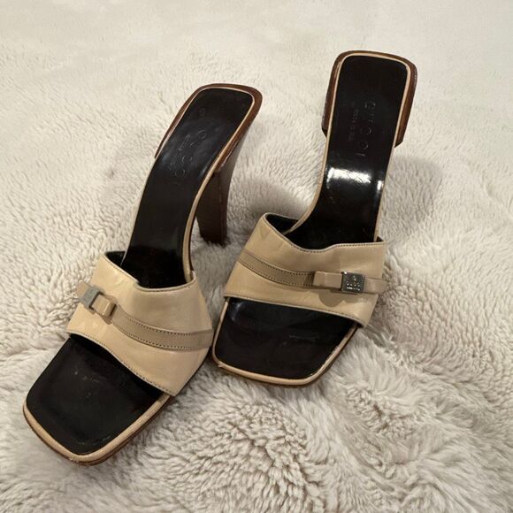 Gucci 7.5 tan sandals - Picture 1 of 6